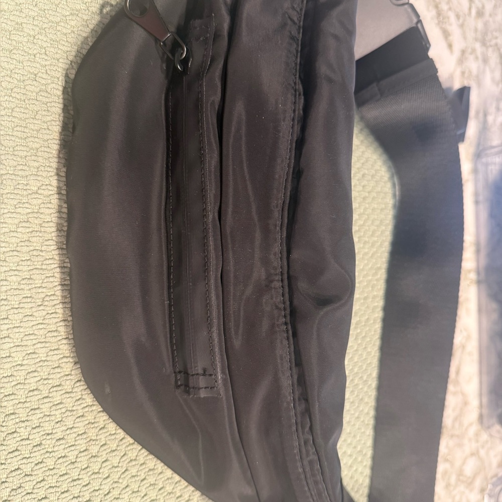 Danskin Black Crossbody Bag